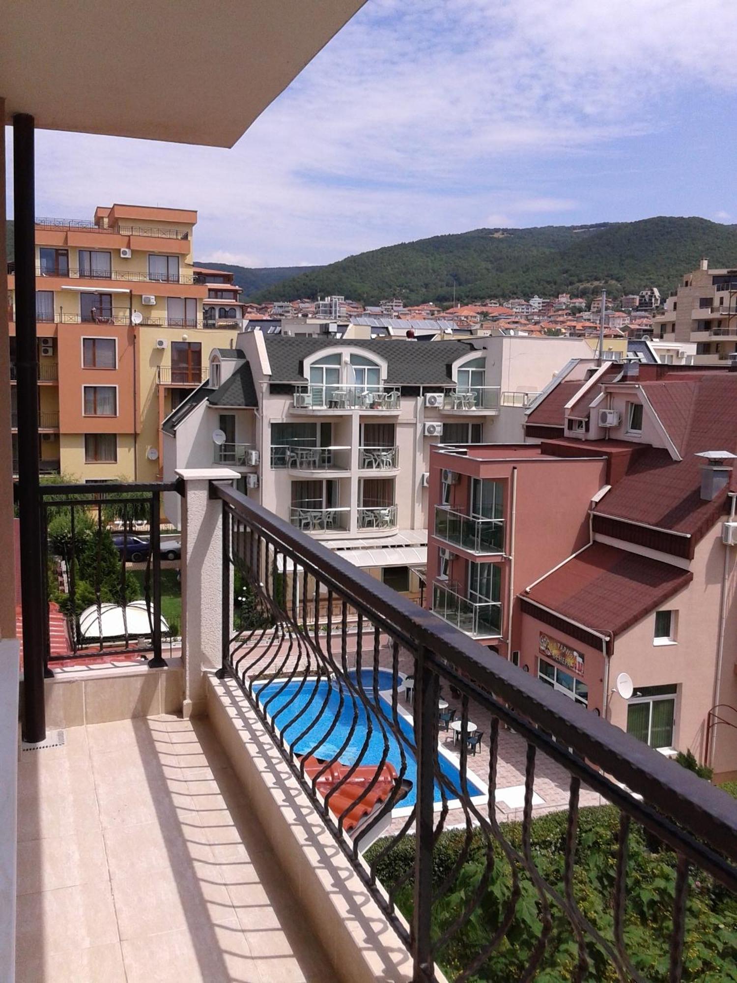 Antorini Apartments Sveti Vlas Rum bild